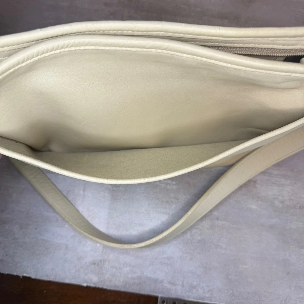 Vintage Coach Cream Leather Crossbody Bag 4143‎ Costa Rica Brass Hardware